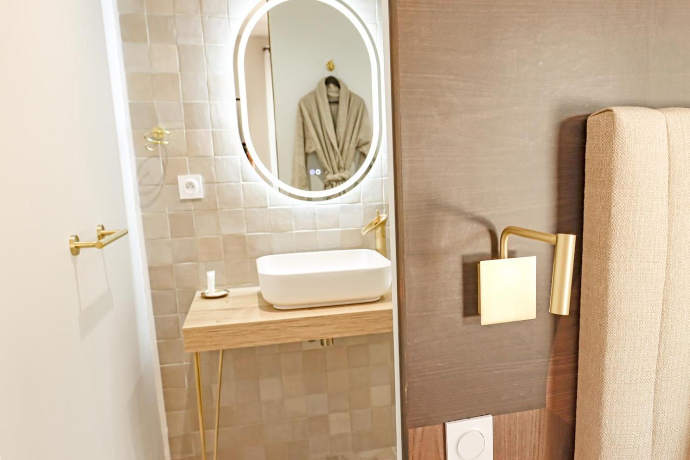 Les Gites De Laure - L'Eden Romantique, Chambres Hotes, Spa Prive, Couloir De Nage, Adults Only Malves-en-Minervois Exterior photo
